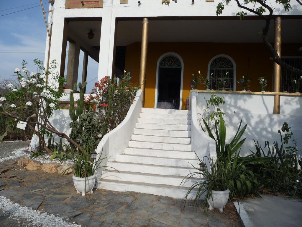 Jardin Etnobotanico Villa Ludovica ซันตามาร์ตา ภายนอก รูปภาพ